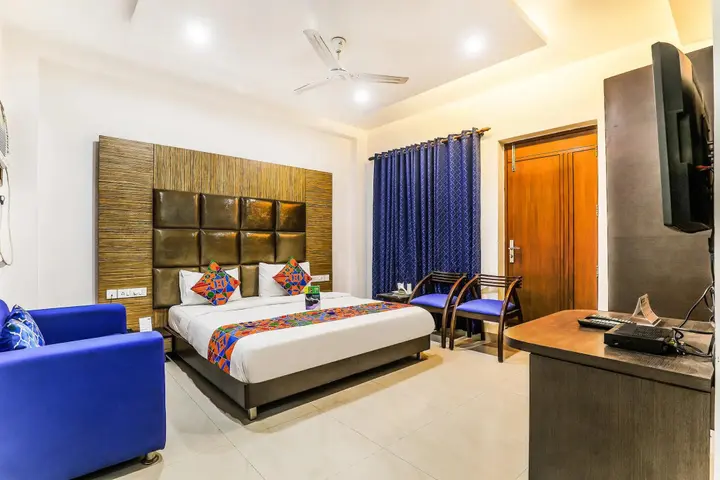 Гуруграм: FabHotel The Residency DLF Galleria