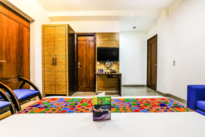 Гуруграм: FabHotel The Residency DLF Galleria