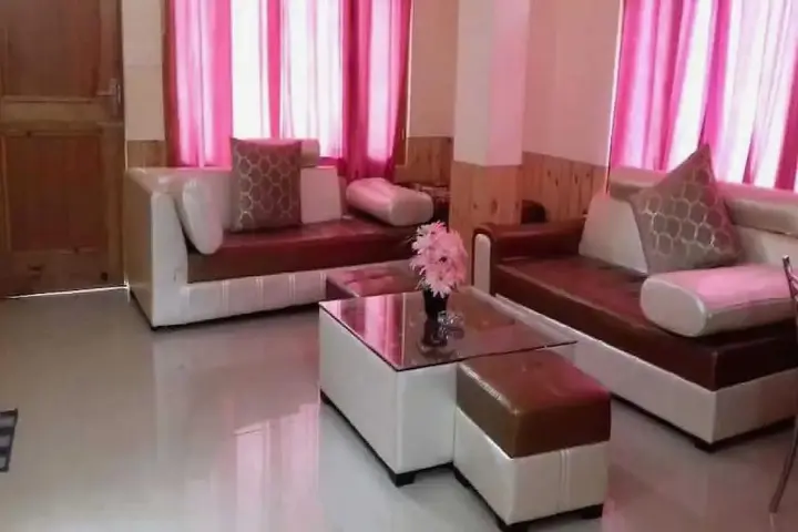 Манали: Antriksh Cottage Manali