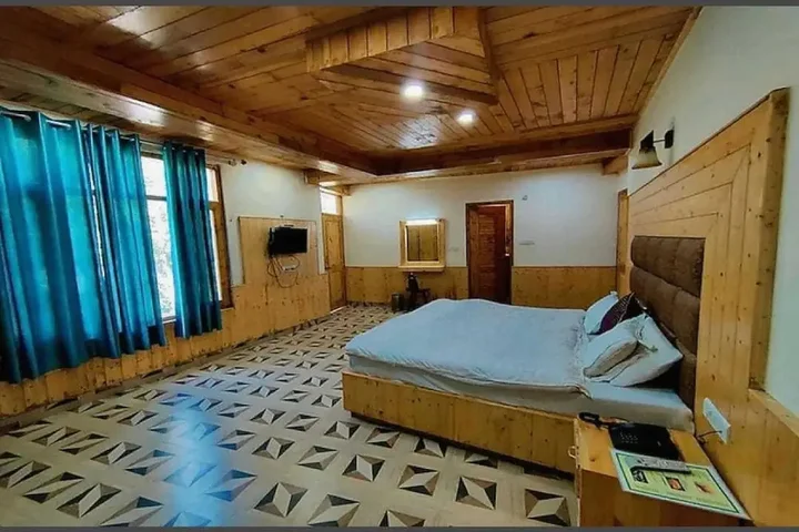 Манали: Antriksh Cottage Manali