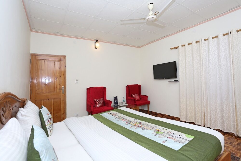 Манали: OYO 7138 Acharya Cottage
