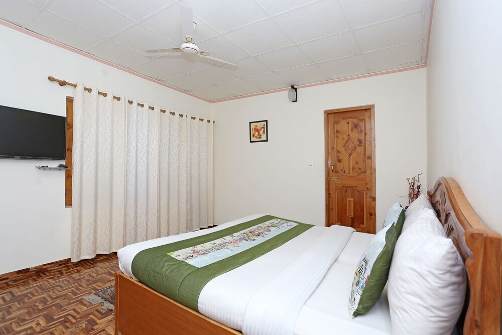 Манали: OYO 7138 Acharya Cottage