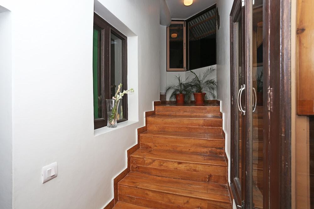 Манали: OYO 7138 Acharya Cottage