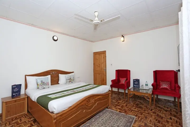 Манали: OYO 7138 Acharya Cottage