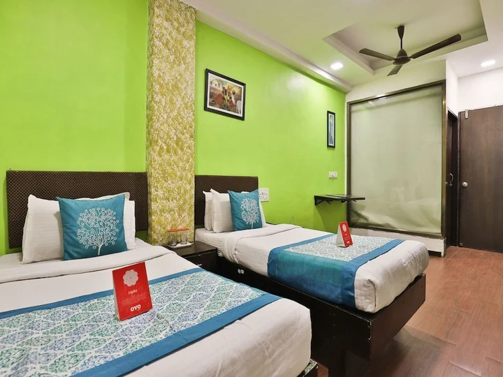 Вадодара: OYO 1635 Hotel Dash Continental