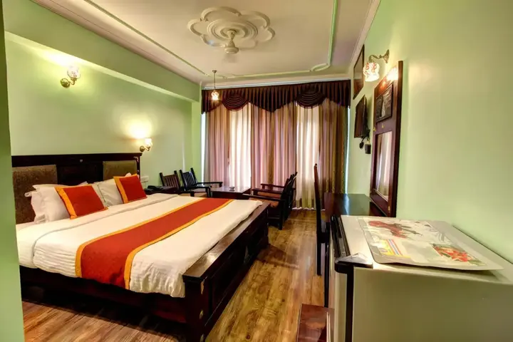 Манали: The Himachal Inn
