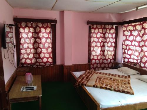 Манали: Hotel Hema Holiday Home