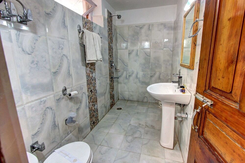 Манали: Hotel Hema Holiday Home