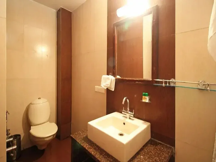 Дехрадун: OYO 6438 Hotel Valley Plaza