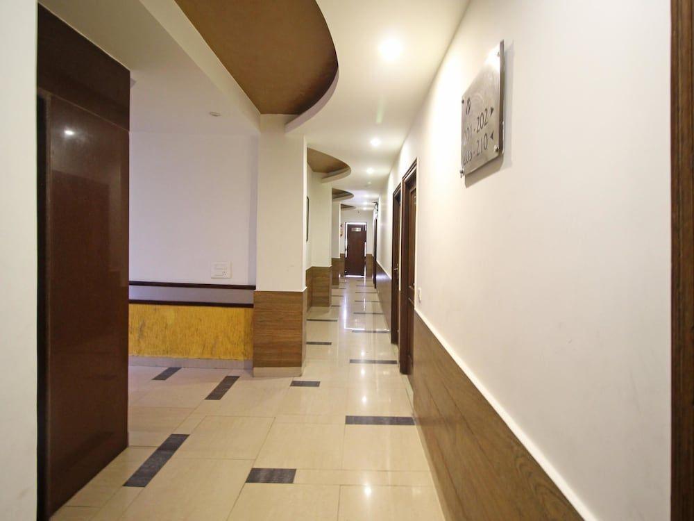 Дехрадун: OYO 6438 Hotel Valley Plaza
