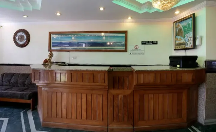 Массури: Hotel Abhinandan