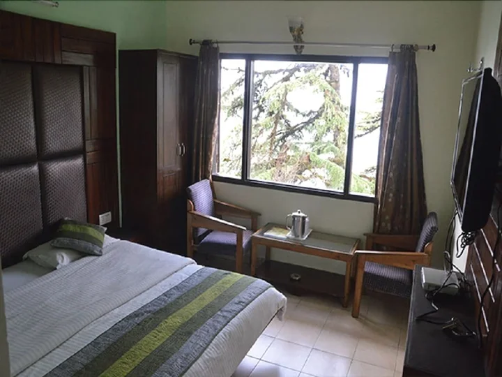 Массури: Hotel Kahkashan