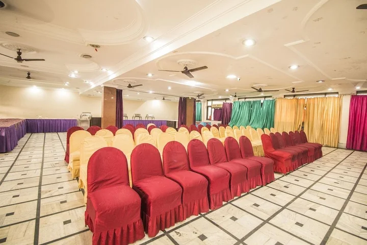 Харидвар: WOW STAYZ2 Hotel Jahanvi Dale