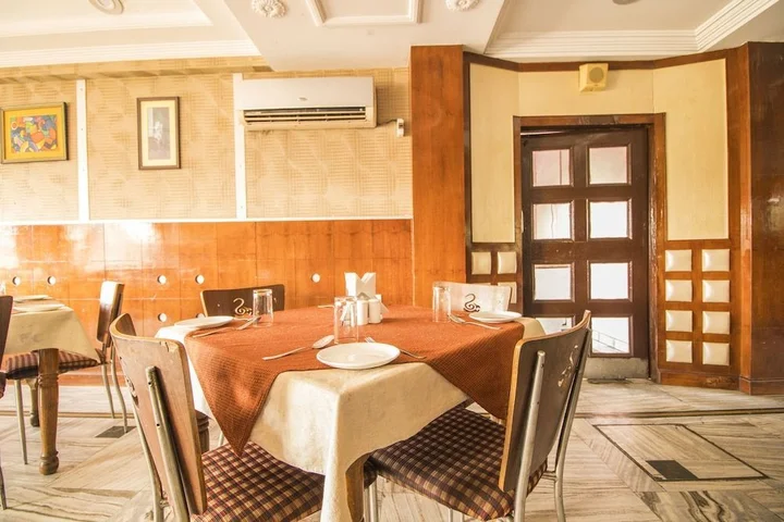 Харидвар: WOW STAYZ2 Hotel Jahanvi Dale