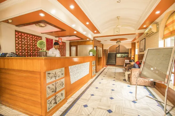 Харидвар: WOW STAYZ2 Hotel Jahanvi Dale