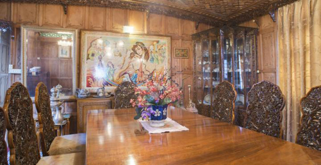 Шринагар: Prince of Kashmir Houseboat