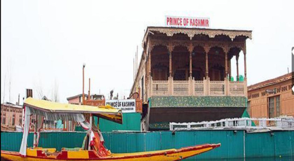 Шринагар: Prince of Kashmir Houseboat