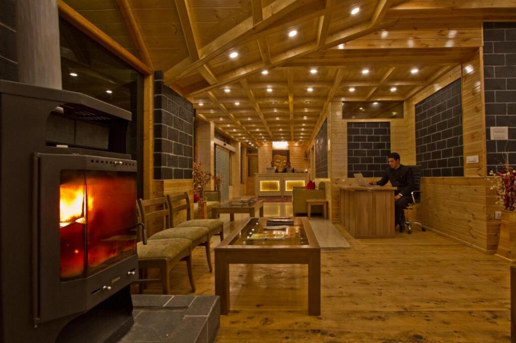 Манали: The Holiday Resorts and Cottages Manali