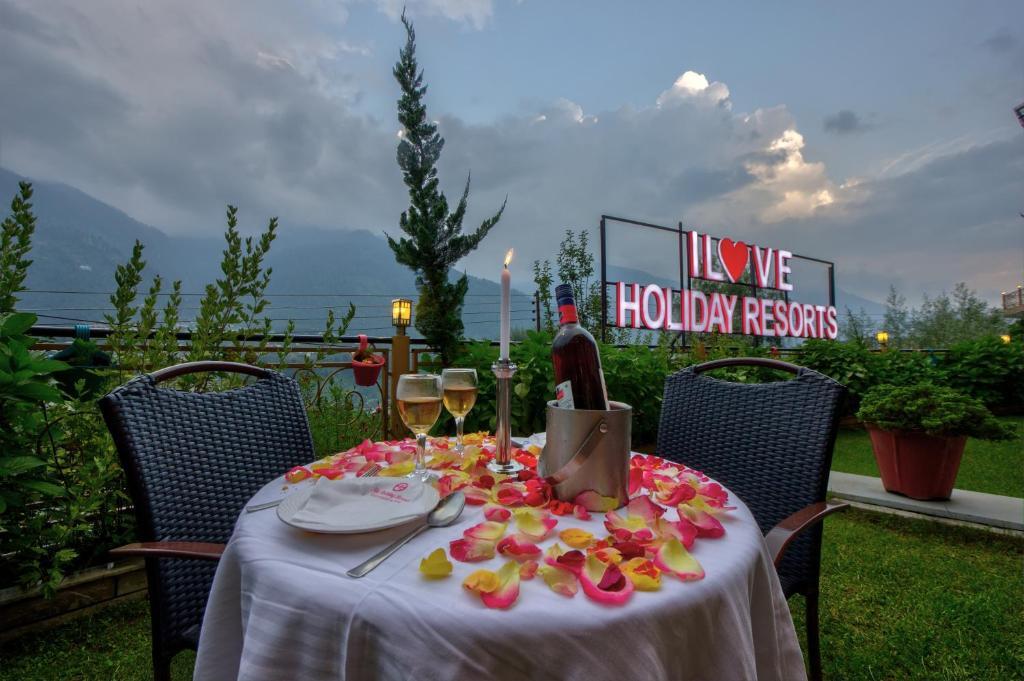 Манали: The Holiday Resorts and Cottages Manali