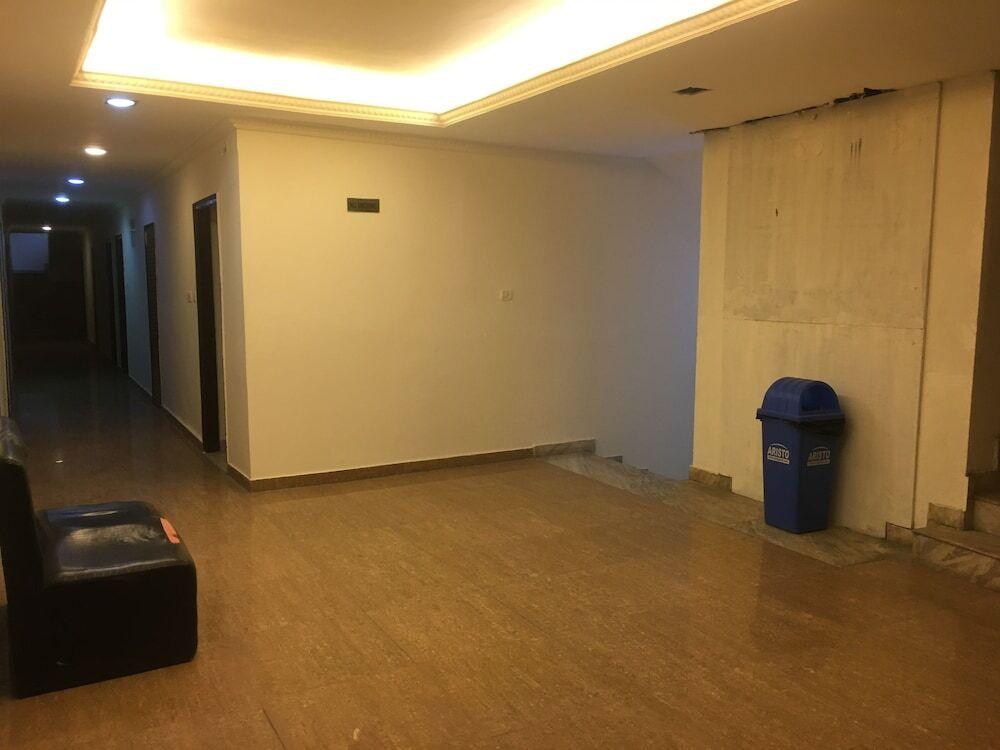 Катра: Hotel Meridian