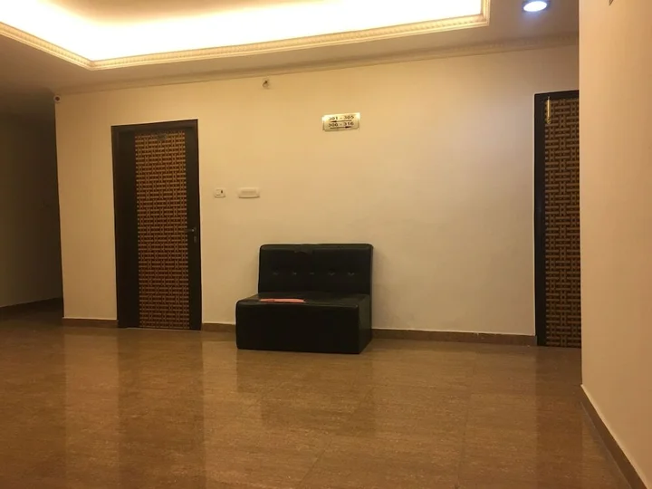Катра: Hotel Meridian
