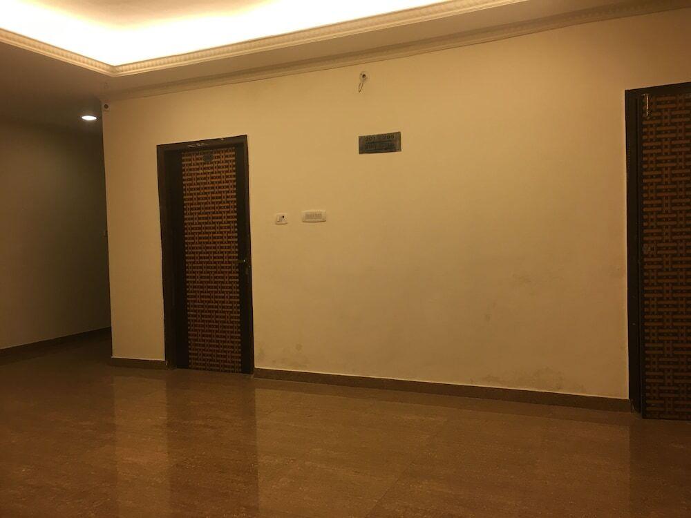 Катра: Hotel Meridian