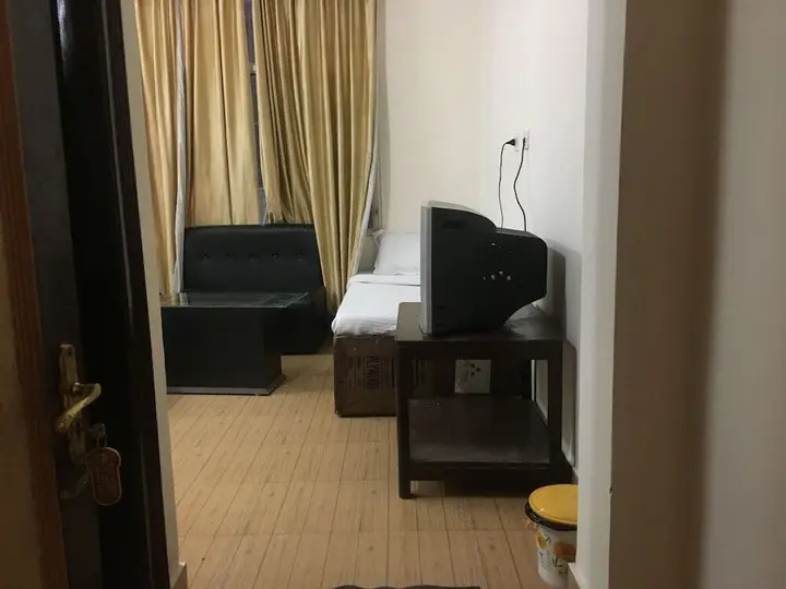 Катра: Hotel Meridian