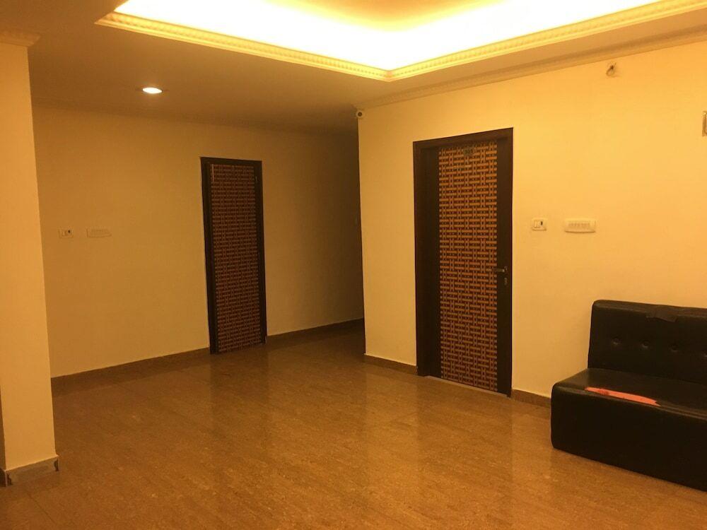 Катра: Hotel Meridian