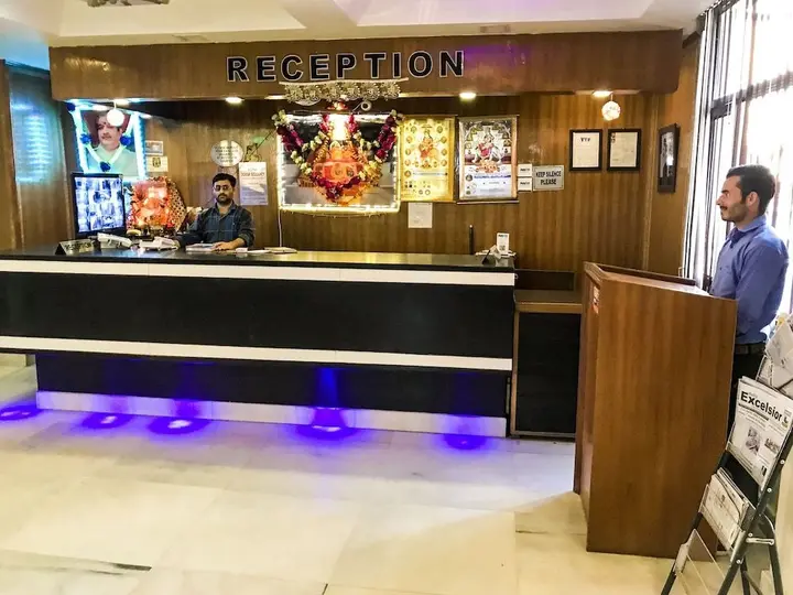 Катра: Hotel Durga Residency