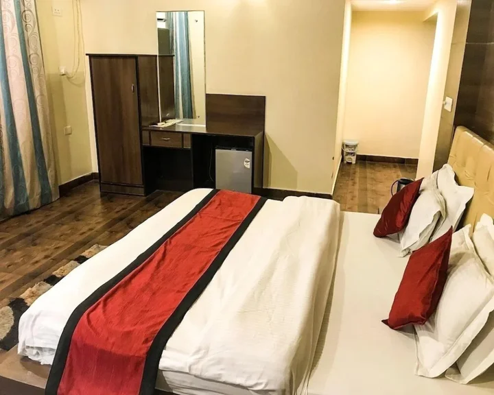 Катра: Hotel Durga Residency