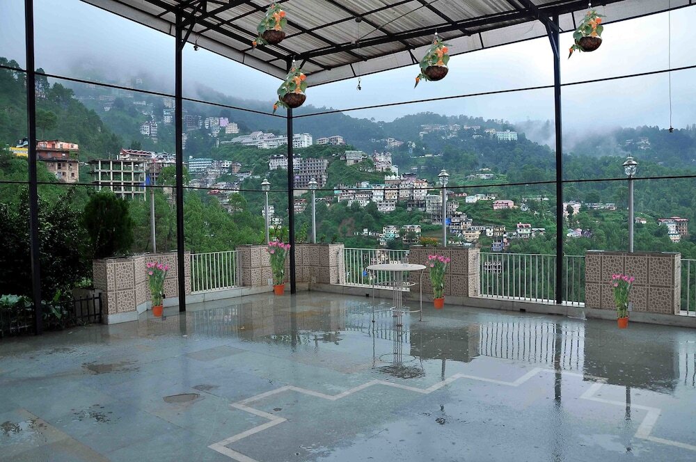Шимла: Hotel Asia the Dawn Shimla