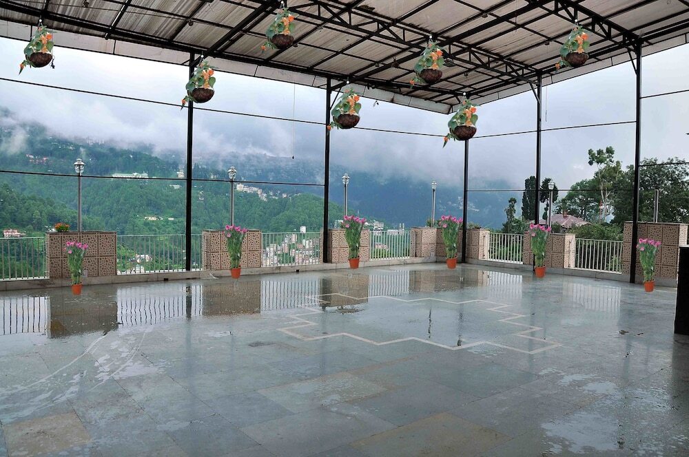 Шимла: Hotel Asia the Dawn Shimla