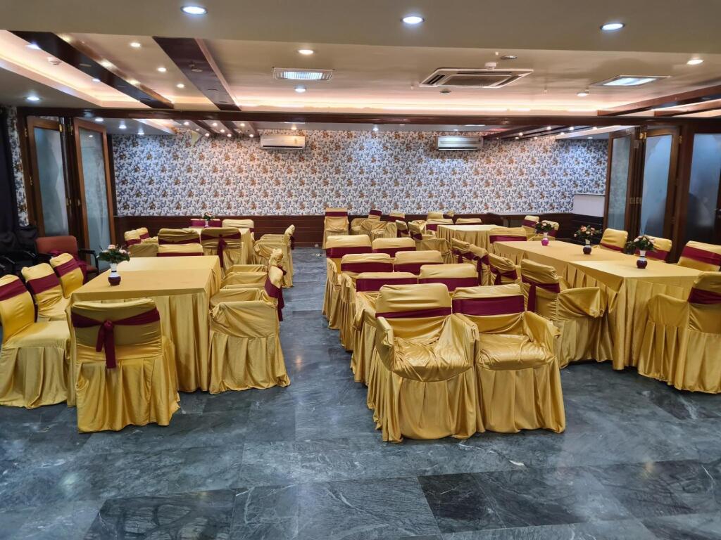 Лакхнау: Hotel Executive