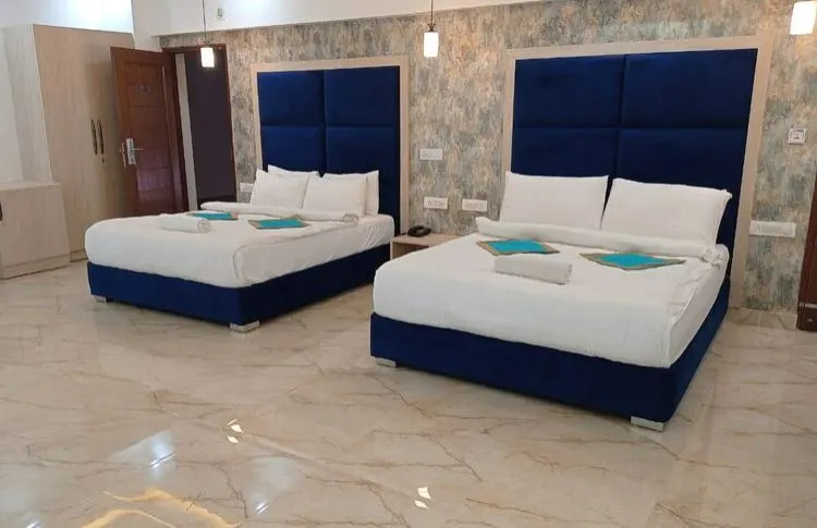 Дехрадун: Hotel Sunrise
