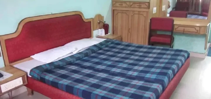 Дехрадун: Hotel Saurab