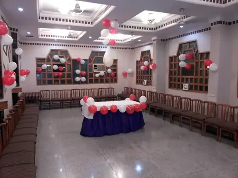 Дехрадун: Hotel Saurab