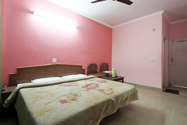 Катра: Hotel Prem International