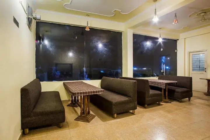 Катра: Hotel AJ International
