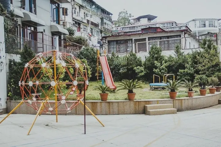 carousel image 4