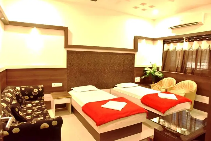 Amravati: Hotel Excel Executive