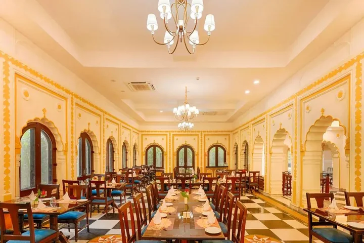 Фатехпур-Сикри: Club Mahindra Bharatpur
