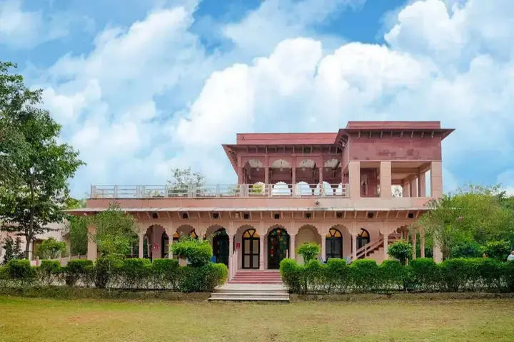 Фатехпур-Сикри: Club Mahindra Bharatpur