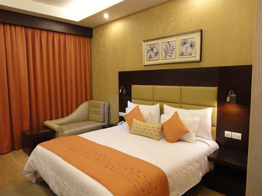 Гуруграм: Corporate Inn