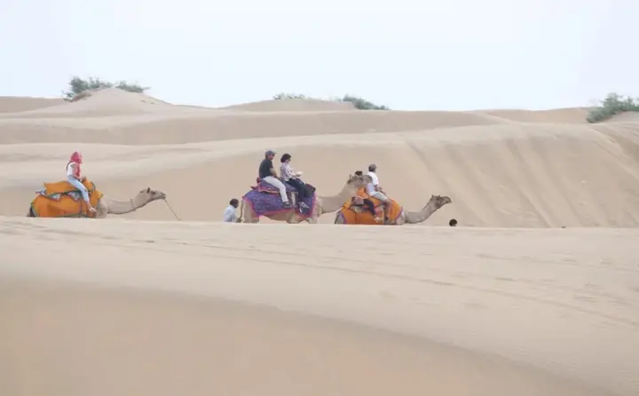 Khiyansaria: Royal Desert Safari Resort and Camp