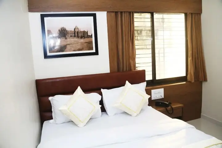Мумбаи: Deluxe Inn