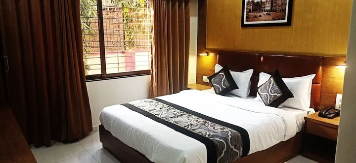 Мумбаи: Deluxe Inn