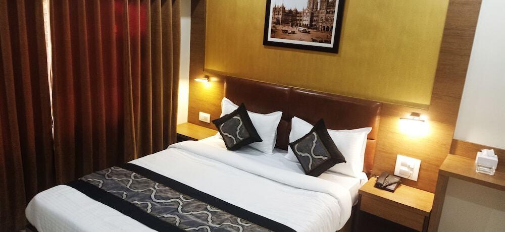 Мумбаи: Deluxe Inn