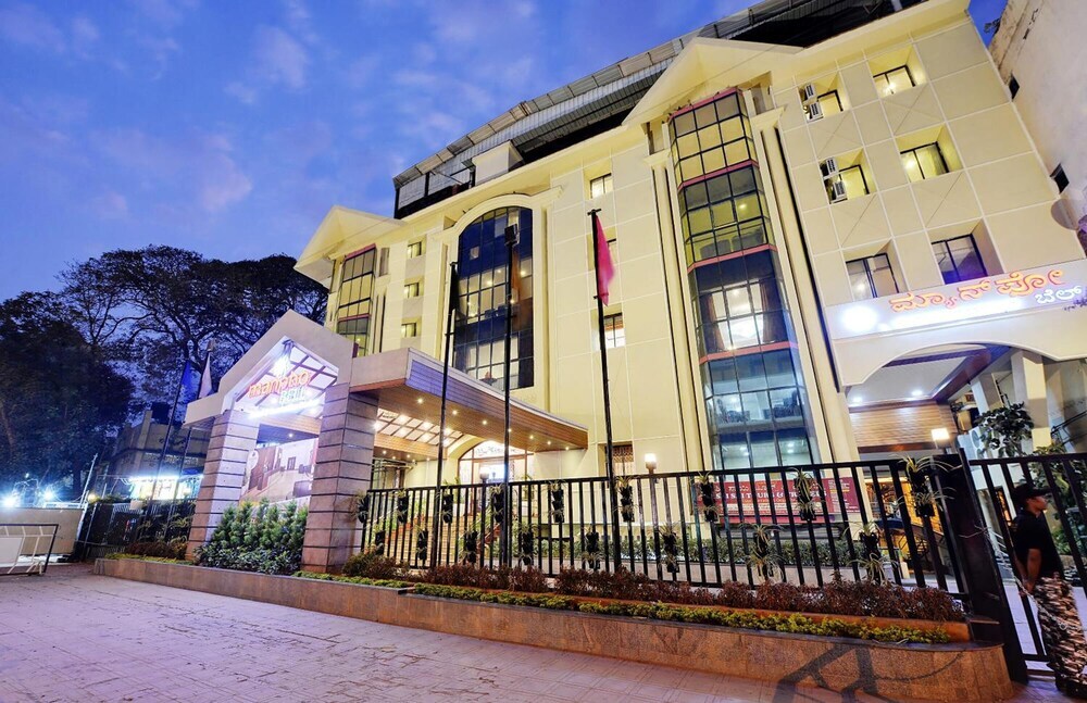 Бангалор: Manpho Bell Hotel & Convention Center
