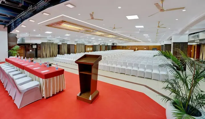 Бангалор: Manpho Bell Hotel & Convention Center