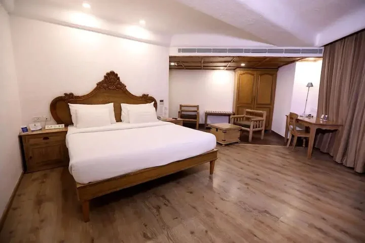 Бангалор: S Hotel